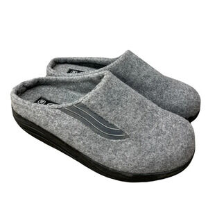 WALKMAXX Slippers Shoes Gray size 38 US M 6 or W 7